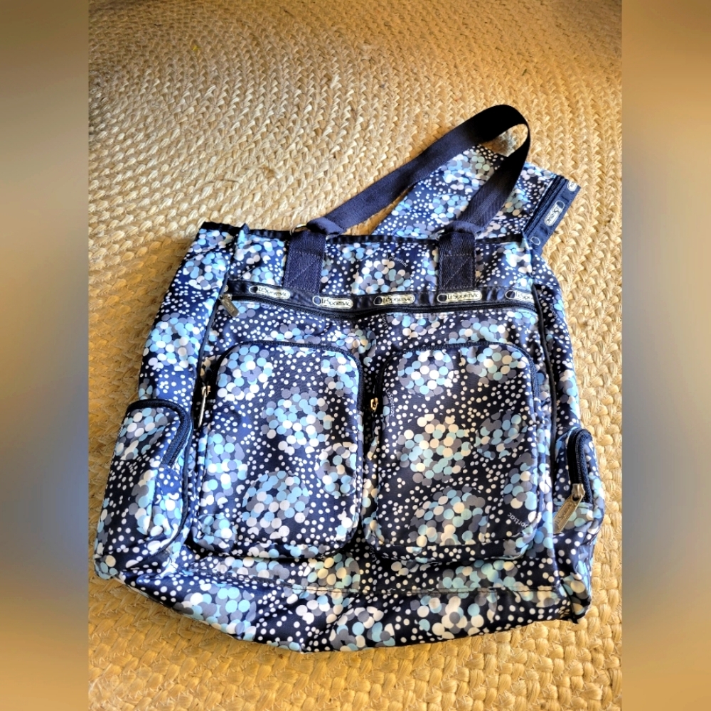 LIKE NEW Lesportsac‎ Blue Bubble Pattern Maxi Bag with Clutch/Pouch